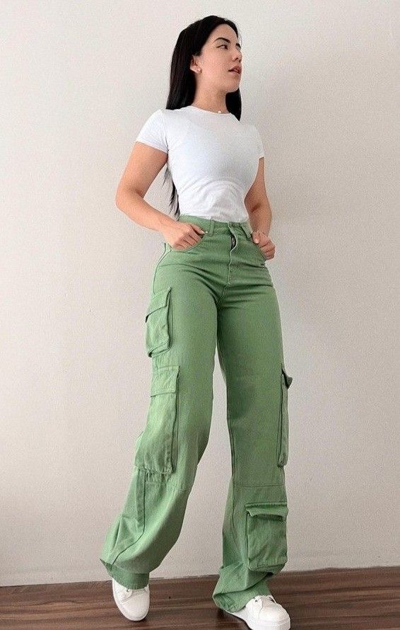 how to style cargo pants