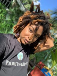 13 Freeform Dreads Styles To Try • The Clean Style