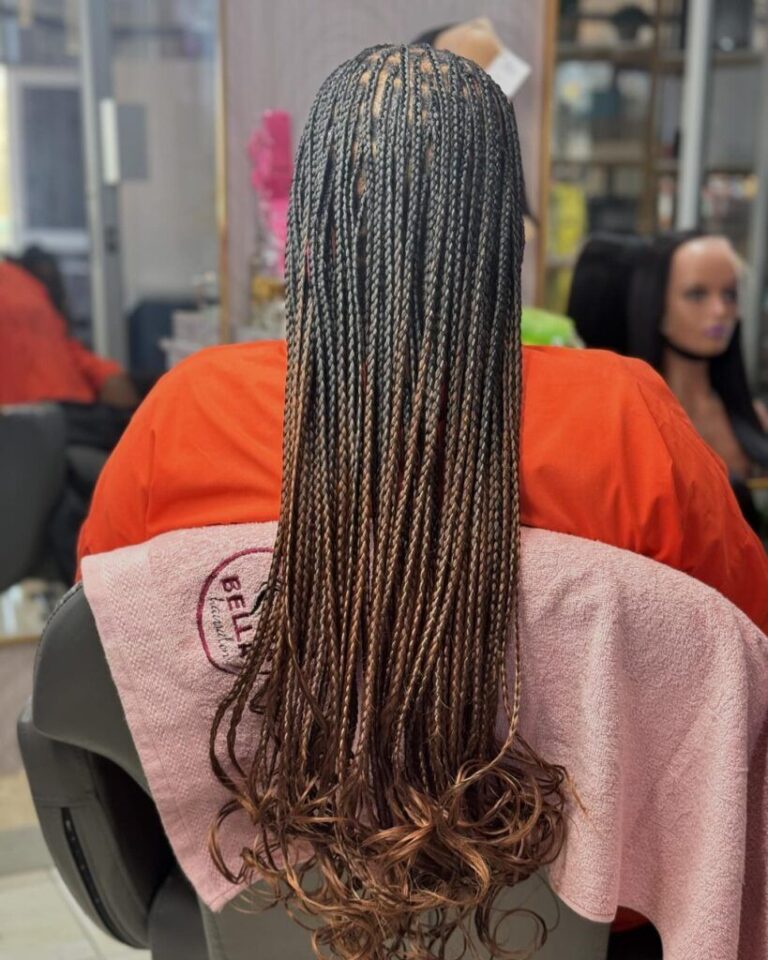 29 Small Knotless Braids That Stay Neat For Weeks Without Trying β The ...
